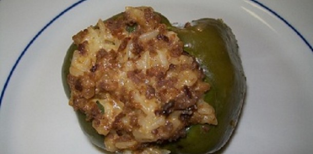 Crock-pot country stuffed green peppers