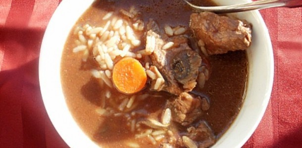 Crock-Pot Hearty Beef and Mushroom Soup1
