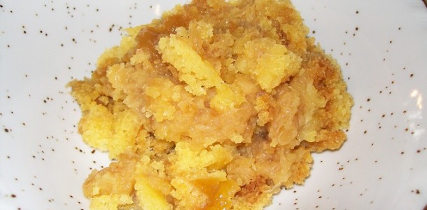 crock-pot pineapple dump cake