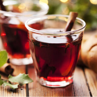 Crock-Pot Mulled Red Wine With Brandy
