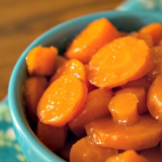 Crock-Pot Sugar Carrots with Ginger