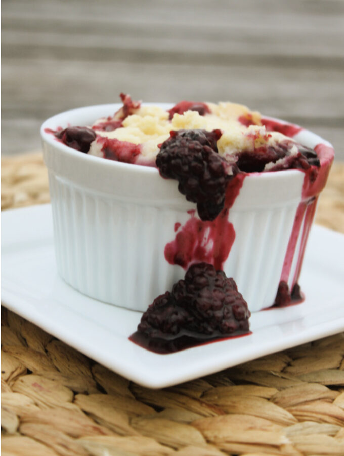 Crock-Pot Blackberry Cobbler