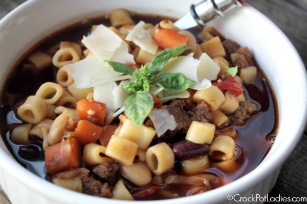 Crock-Pot Pasta Fagoli Soup (Olive Garden Copycat Recipe)